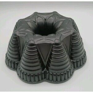 Nordic Ware Bundt Fiesta Party Pan Heavy Cast Aluminum 9" Made In USA!